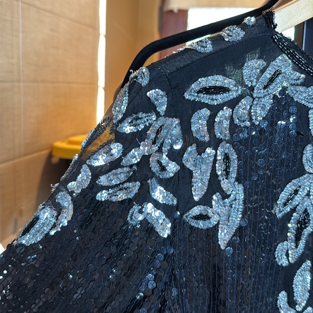 Vintage 80s Silk Beaded Sequin Top Petite Illustrations Black Silver Blouse PM - Picture 11 of 13